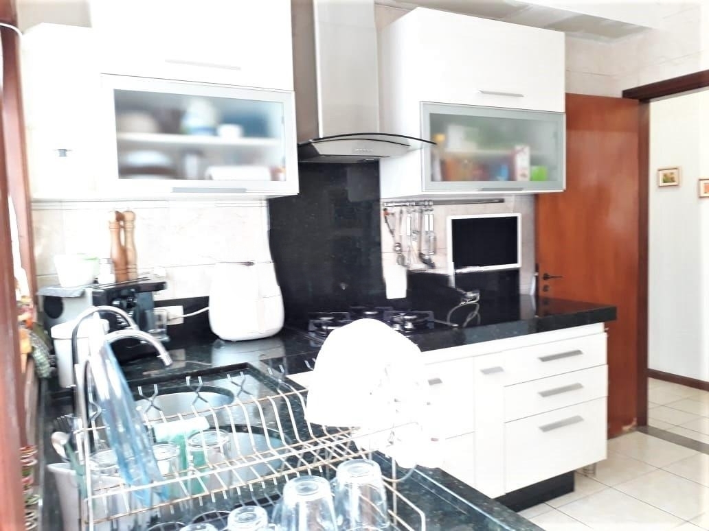 Imagem Casa com 4 Quartos à Venda, 272 m² em Jardim Santa Genebra - Campinas