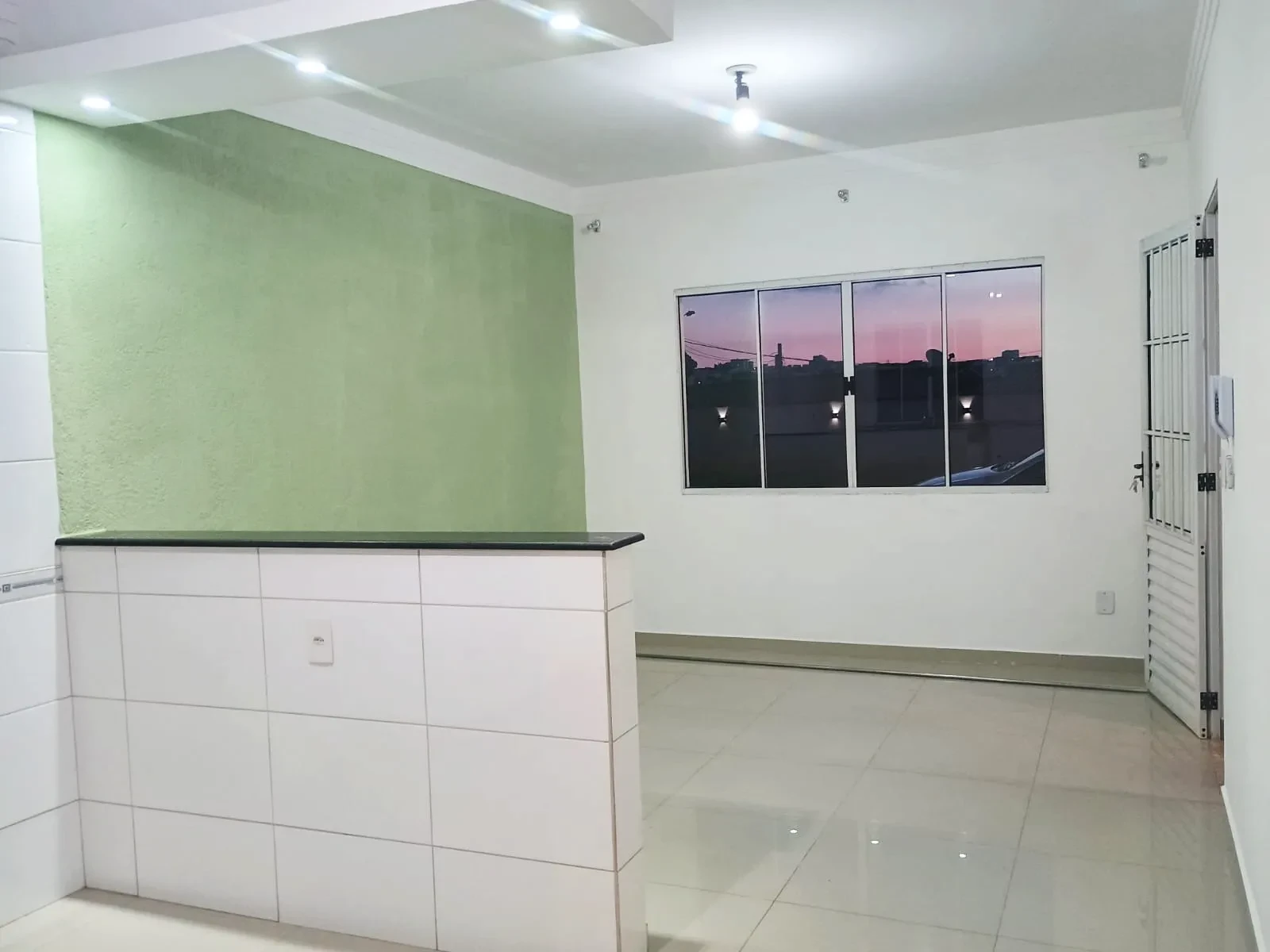 Foto do imóvel: Casa de Condomínio com 2 Quartos à Venda, 97 metros em Lopes de Oliveira - Sorocaba