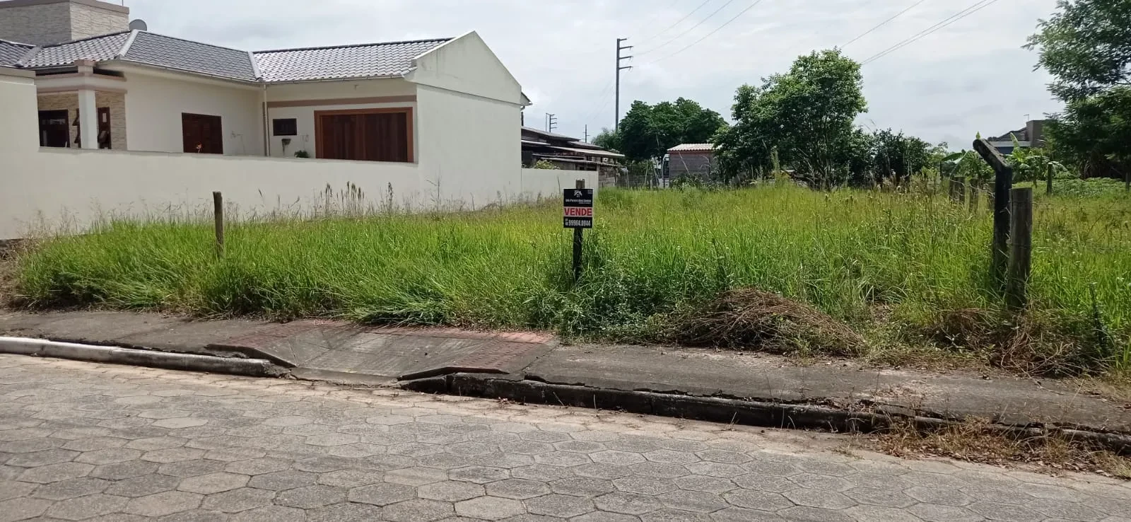 Foto do imóvel: Terreno à Venda, 300 m² em Sombrio - Sombrio