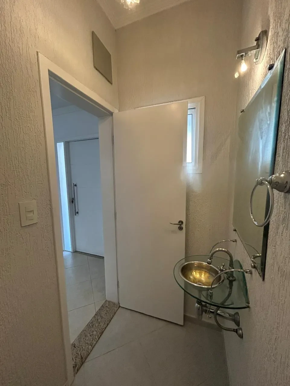 Foto do imóvel: Casa de Condomínio com 3 Quartos para Alugar, 200 metro em Cidade Jardim - Jacareí