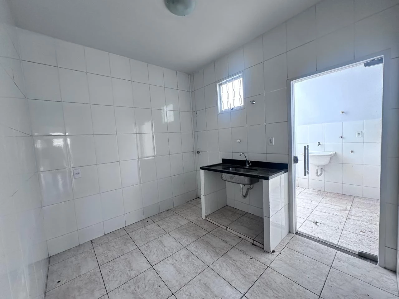 Imagem Casa com 2 Quartos à Venda, 75 m² em Residencial Recanto do Bosque - Goiânia Imagem Casa com 2 Quartos à Venda, 75 m² em Residencial Recanto do Bosque - Goiânia