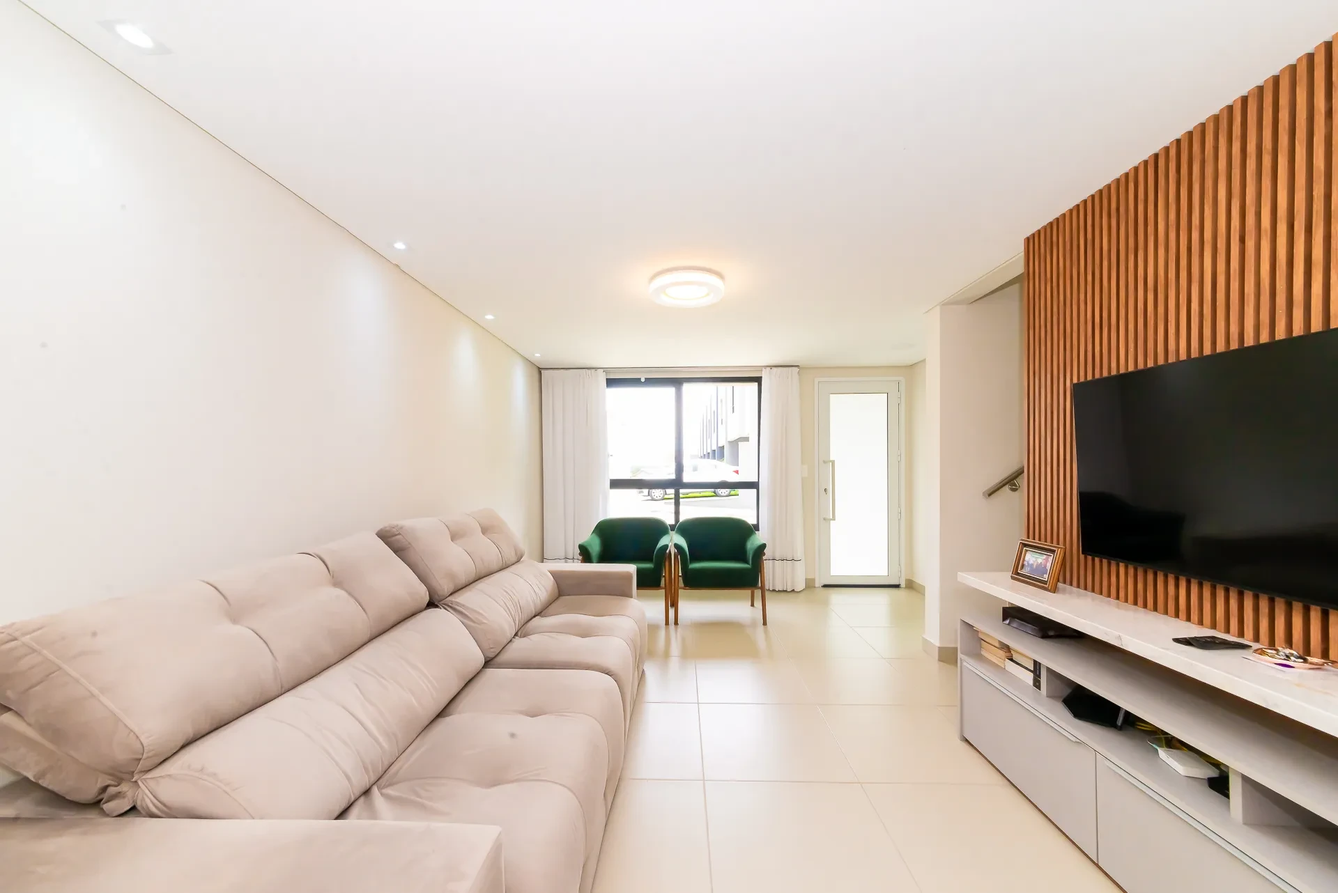 Casa de Condomínio com 3 Quartos à Venda, 105 m² em Santa Cândida - Curitiba