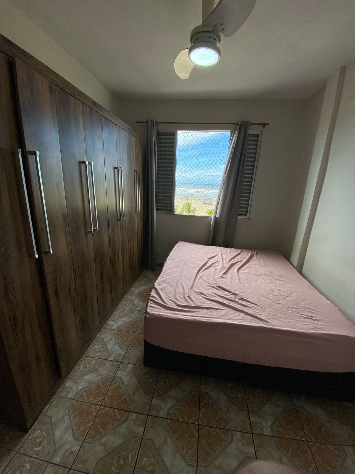 Imagem Apartamento com 2 Quartos à Venda, 70 m² em Guilhermina - Praia Grande