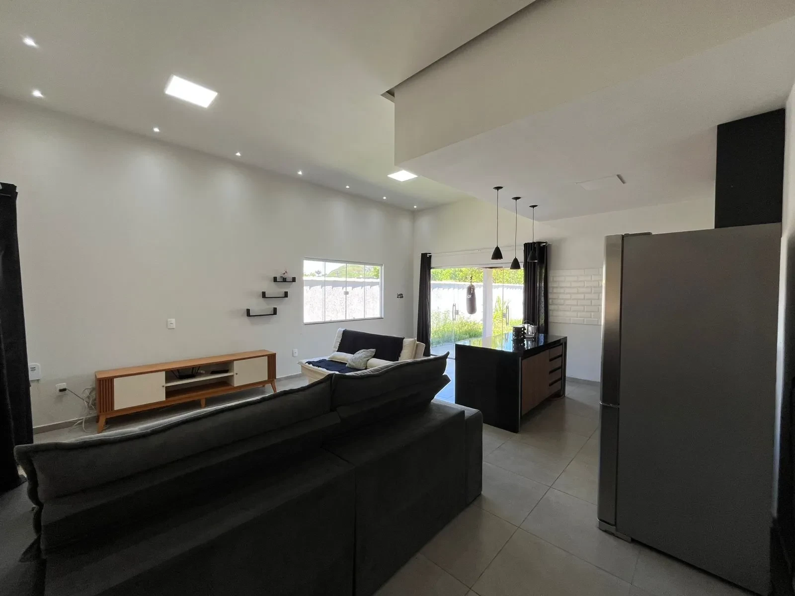 Imagem Casa de Condomínio com 3 Quartos à Venda ou Locação, 160 m² em Inoã (Inoã) - Maricá