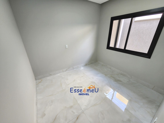 Imagem Casa de Condomínio com 3 Quartos à Venda, 180 m² em Jardins Madri - Goiânia