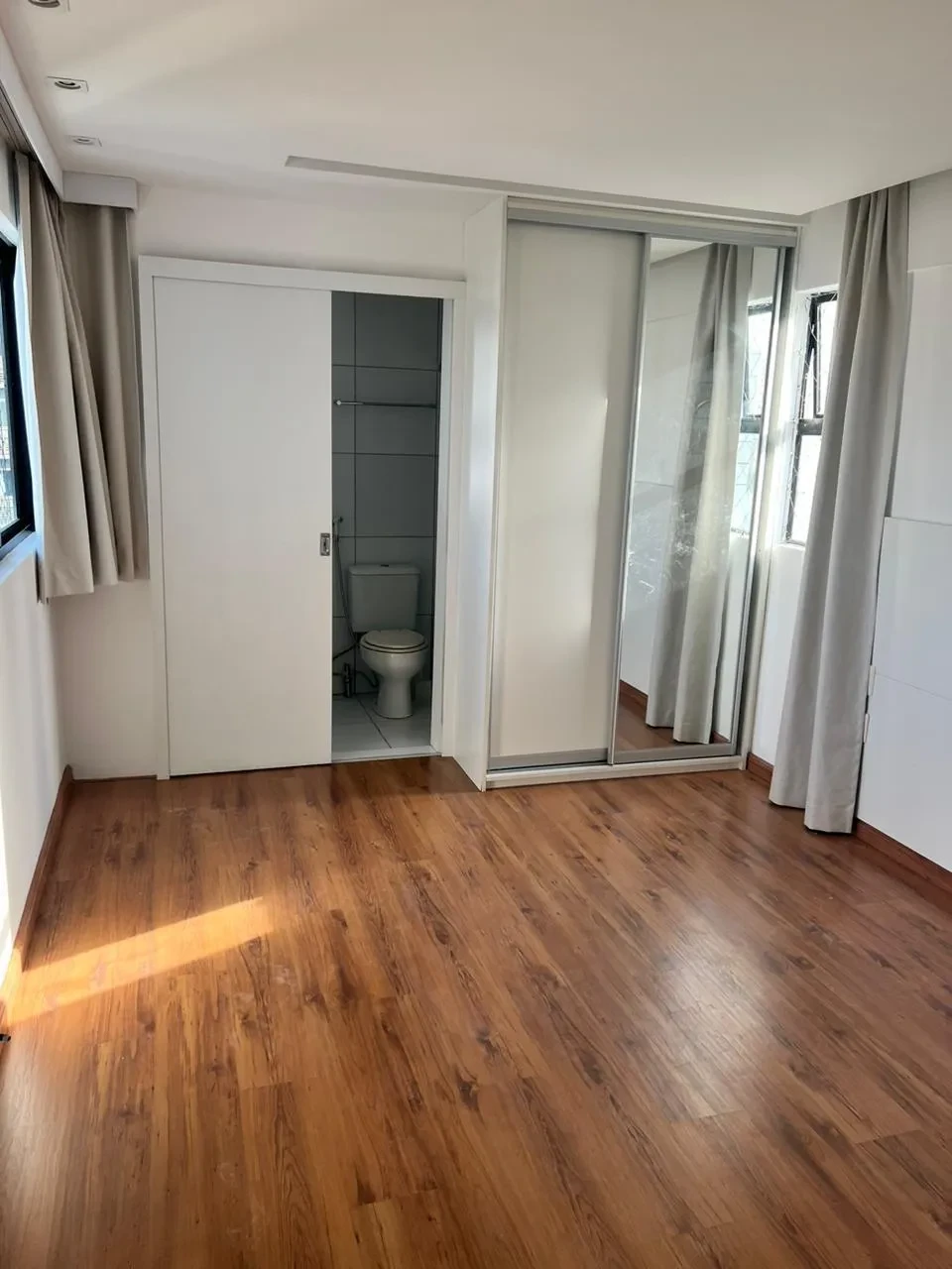 Imagem Apartamento com 3 Quartos à Venda, 101 m² em Casa Forte - Recife