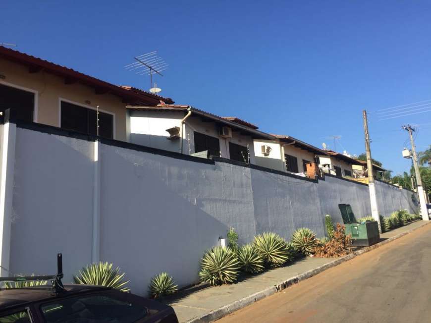 Imagem Casa de Condomínio com 3 Quartos à Venda, 128 m² em Vila Monticelli - Goiânia