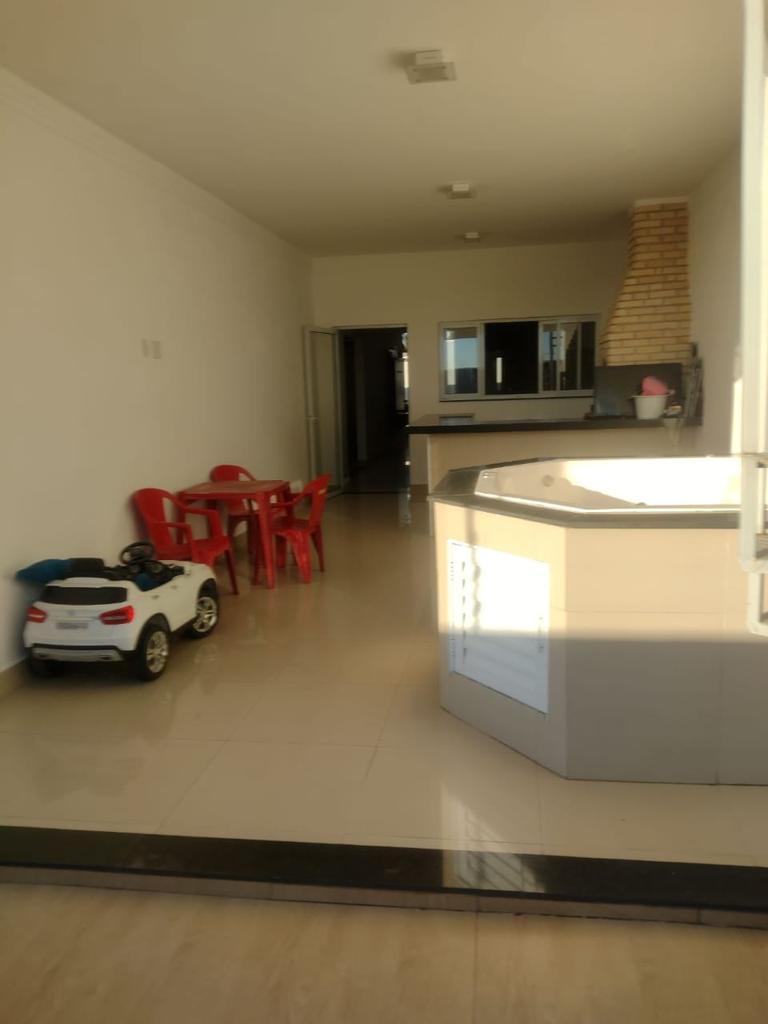 Imagem Casa com 3 Quartos à Venda, 201 m²em Horto Santo Antonio - Jundiaí