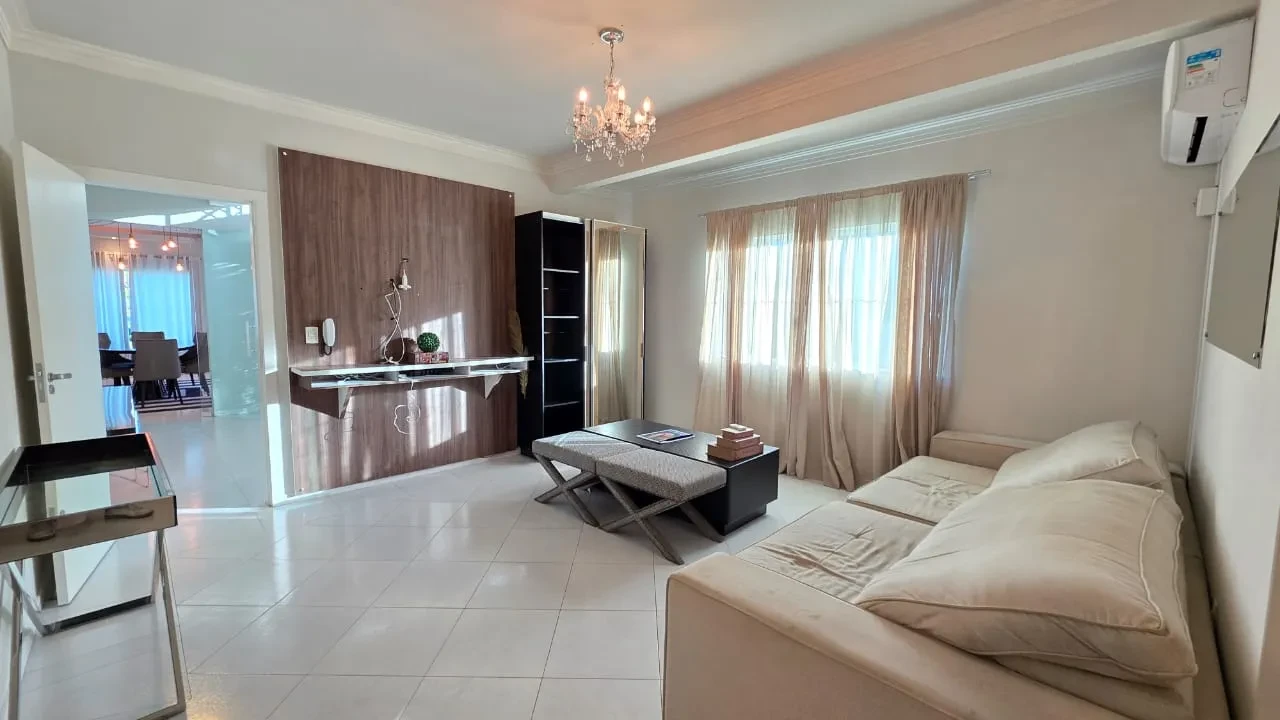 Foto do imóvel: Casa com 4 Quartos à Venda ou Locação, 378 m² em Pedra Branca - Palhoça