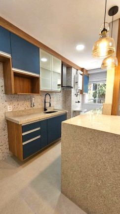 Imagem Apartamento com 2 Quartos à Venda, 63 m² em Marapé - Santos