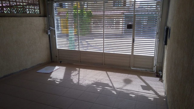 Sobrado com 2 Quartos à Venda, 142 m²em Parque Marajoara - Santo André