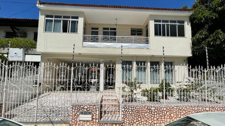 Imagem Casa com 4 Quartos à Venda, 400 m²em São José - Aracaju