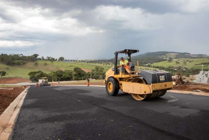 Imagem Terreno à Venda, 300 m² em Bom Retiro - Bragança Paulista