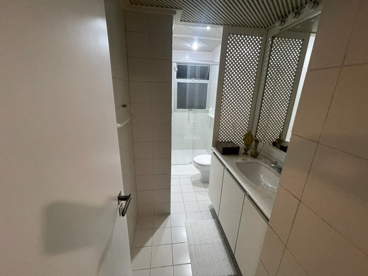 Imagem Apartamento com 4 Quartos à Venda, 224 m²em Centro - Florianópolis