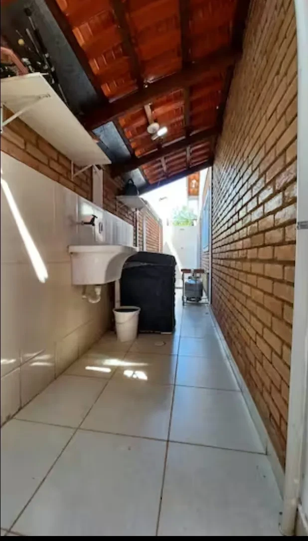 Imagem Casa de Condomínio com 3 Quartos à Venda, 130 metros em Setor Lagoa Quente - Caldas Novas