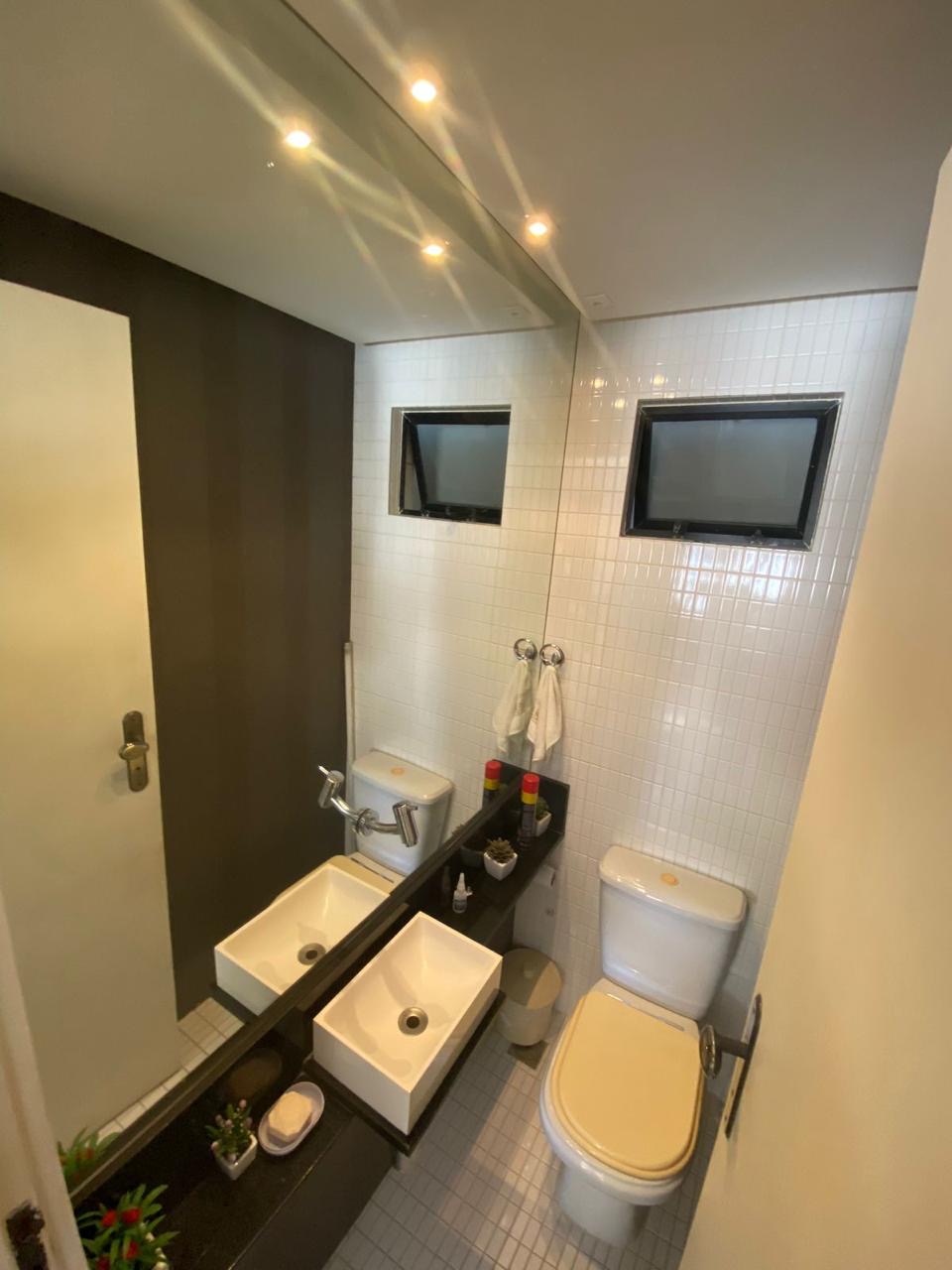 Imagem Apartamento com 3 Quartos para Alugar, 180 m²em Pitangueiras - Lauro de Freitas