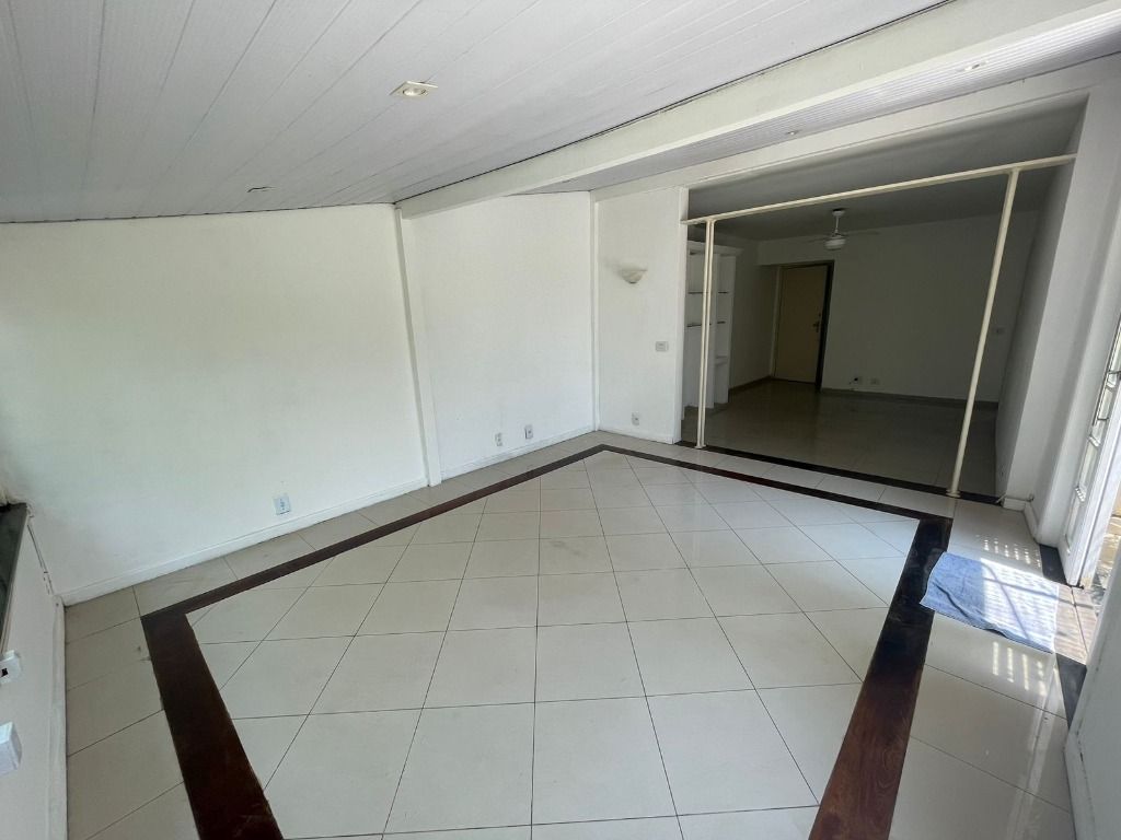 Imagem Apartamento com 2 Quartos à Venda, 142 m²em Icaraí - Niterói