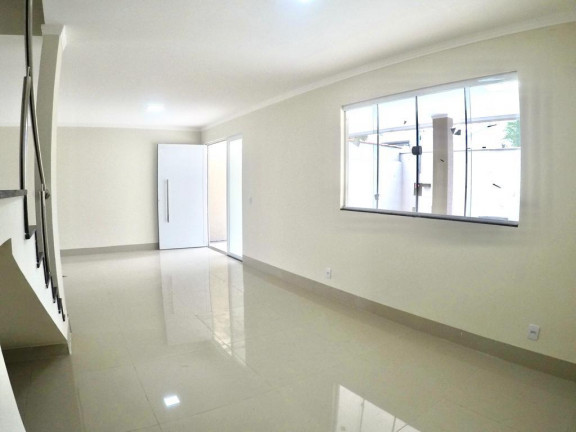 Imagem Sobrado com 4 Quartos à Venda, 210 m² em Setor Jaó - Goiânia