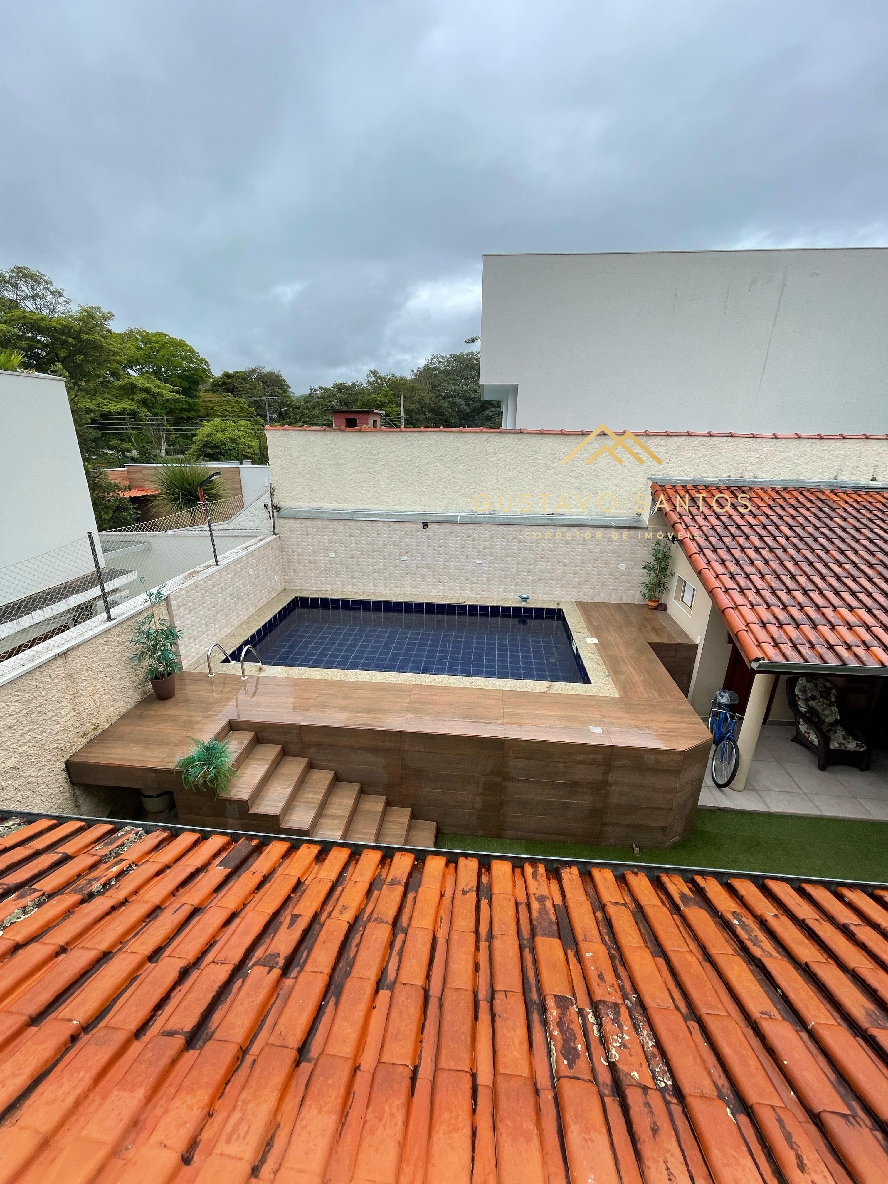 Imagem Casa com 3 Quartos à Venda, 250 m²em Pinheirinho - Itajubá