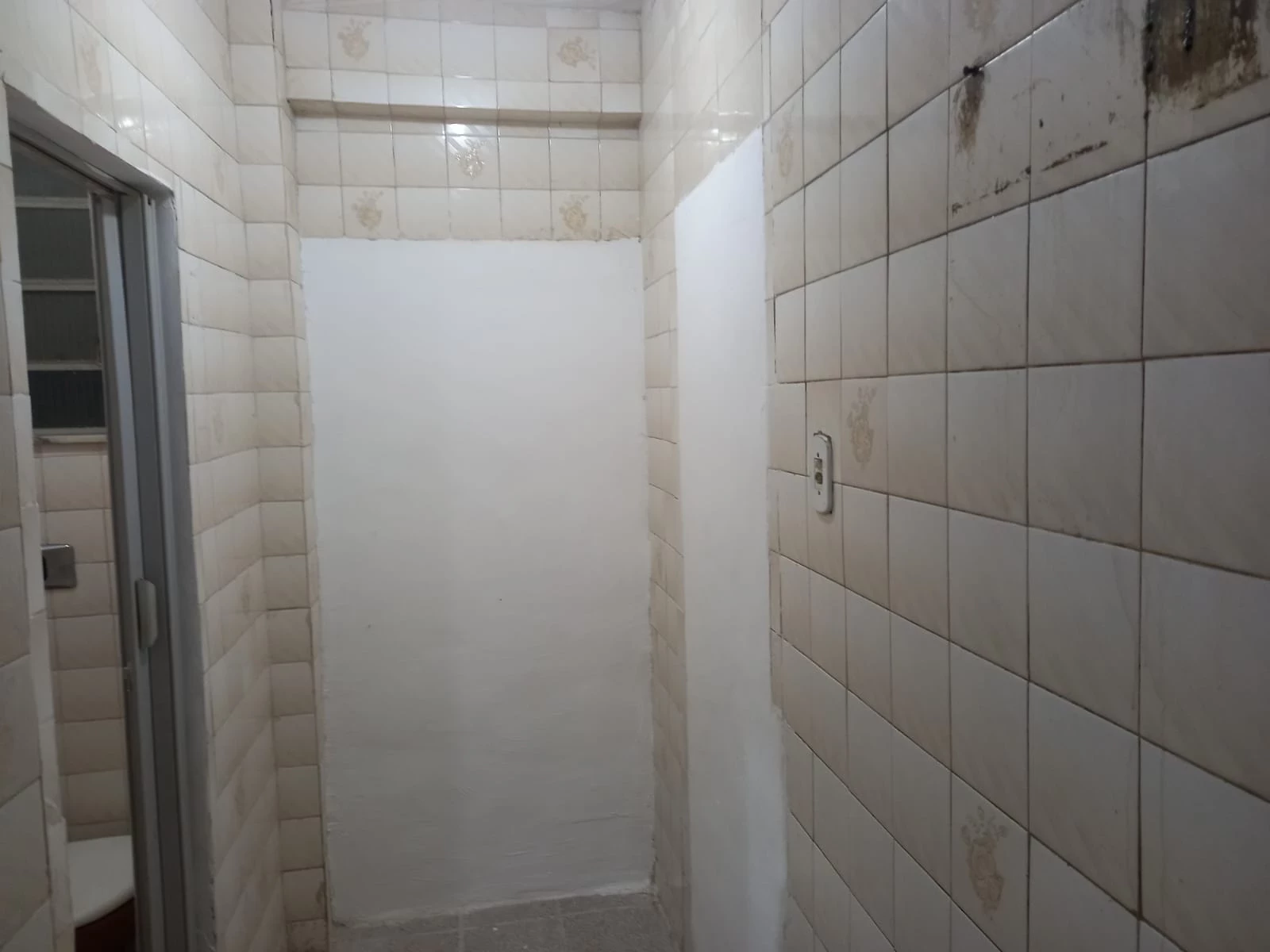 Foto do imóvel: Kitnet com 1 Quarto para Alugar, 35 m² em Realengo - Rio de Janeiro