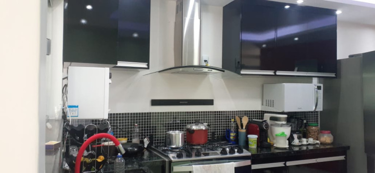 Imagem Sobrado com 4 Quartos à Venda, 300 m²em Morada Nobre - Valparaíso de Goiás