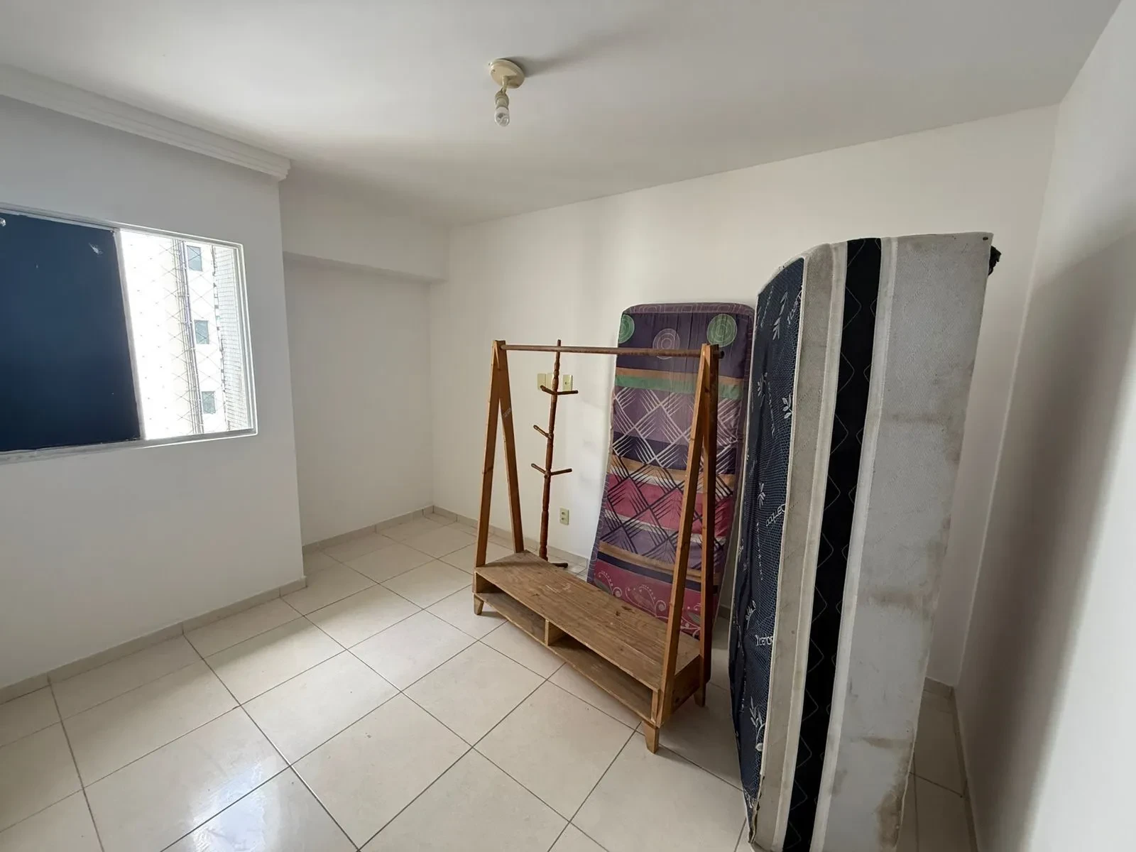 Imagem Apartamento com 3 Quartos para Alugar, 130 m² em Casa Amarela - Recife