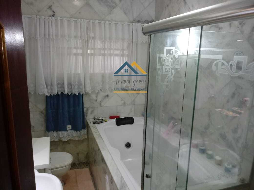 Imagem Apartamento com 3 Quartos à Venda, 159 m²em Gonzaga - Santos