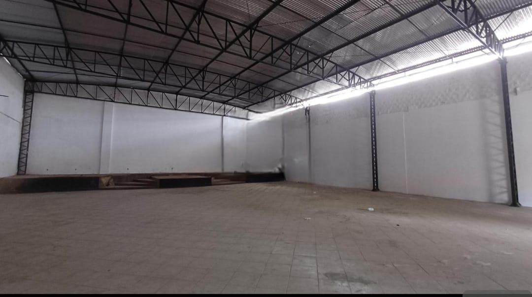 Imagem Galpão à Venda, 466 m² em Benfica - Fortaleza