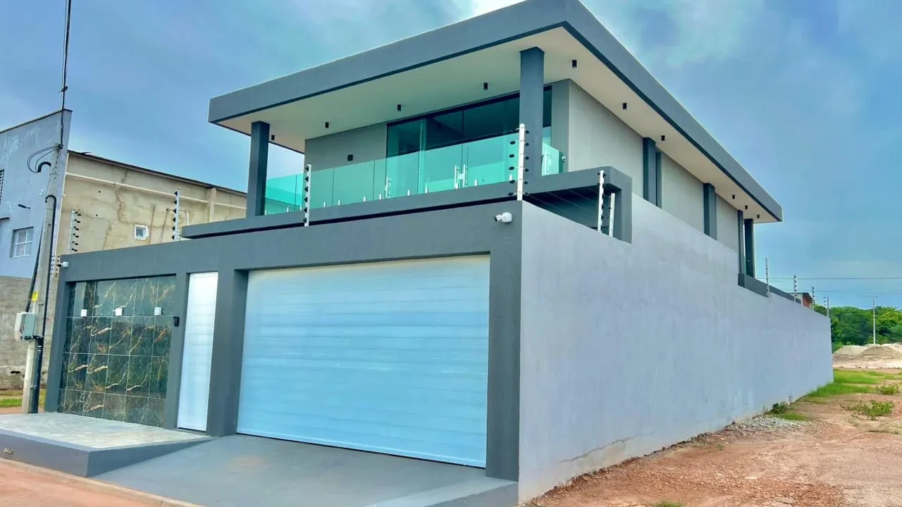 Imagem Casa com 3 Quartos à Venda, 262 m² em Cidade Alpha - Eusébio