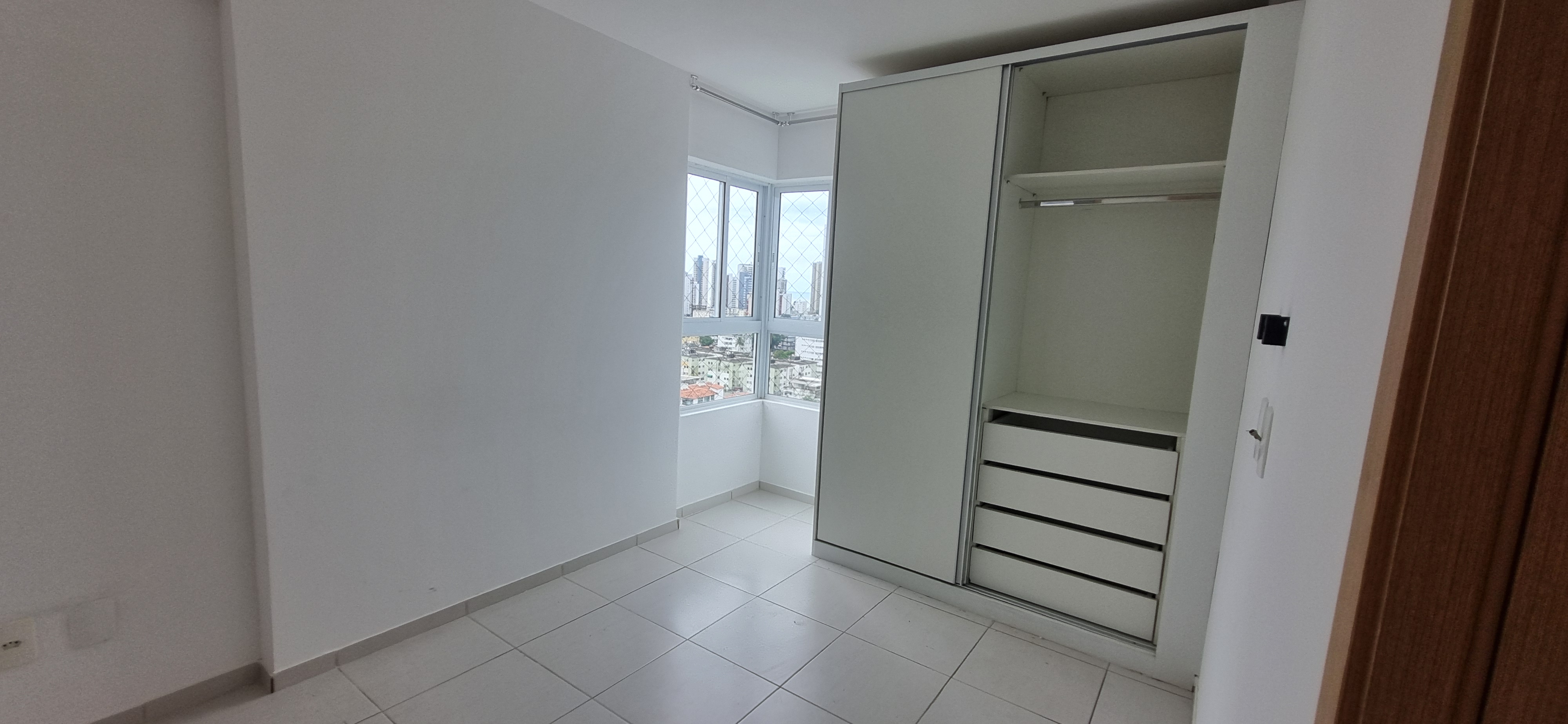 Imagem Apartamento com 2 Quartos para Alugar, 65 m²em Candeias - Jaboatão dos Guararapes