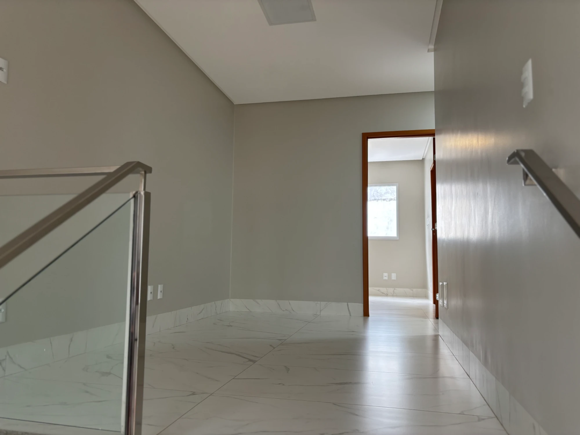 Imagem Casa de Condomínio com 3 Quartos à Venda, 170 m² em Jardim Vitória - Goiânia