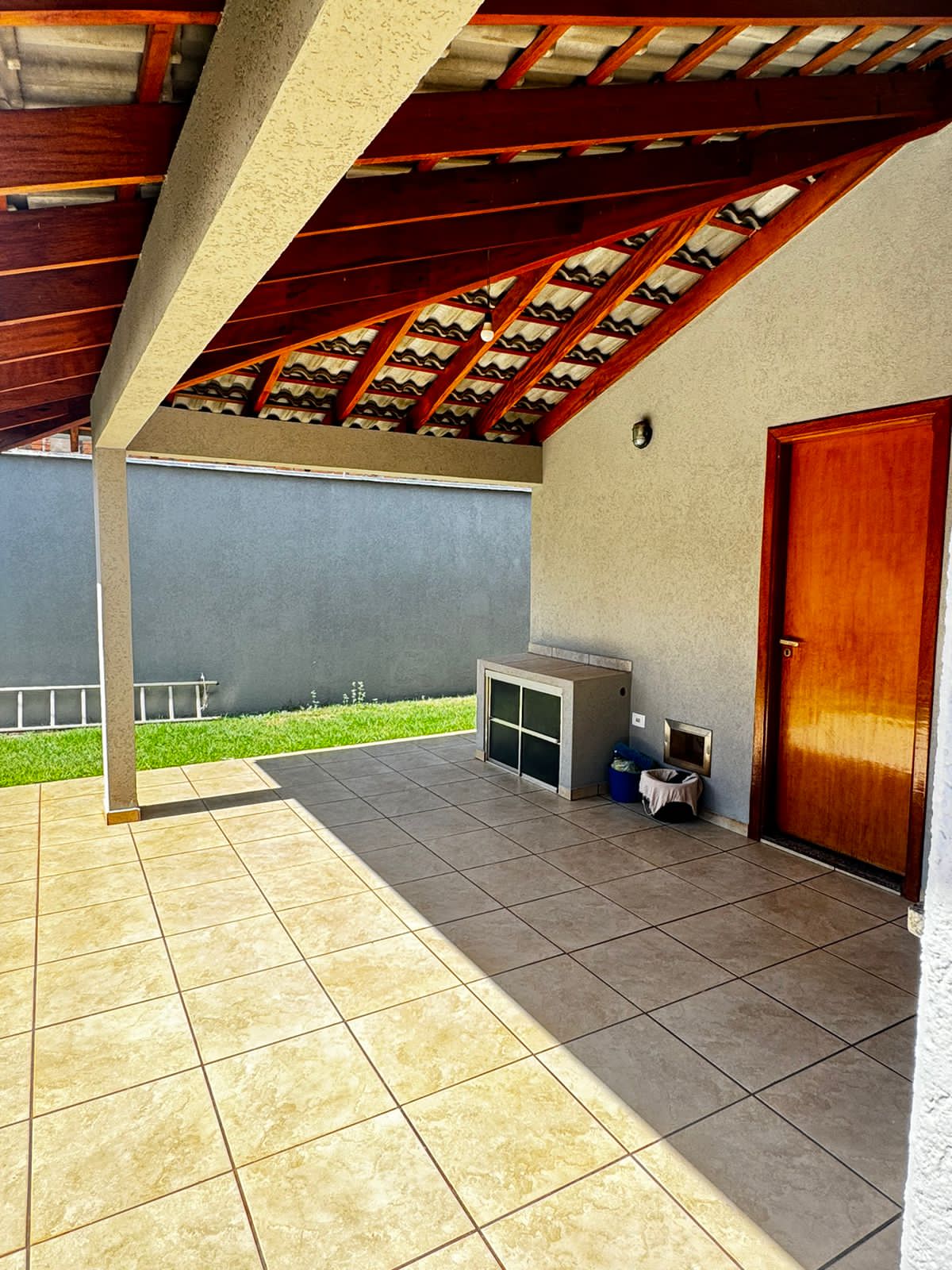 Imagem Casa com 3 Quartos à Venda, 170 m²em Bairro Seminário - Campo Grande