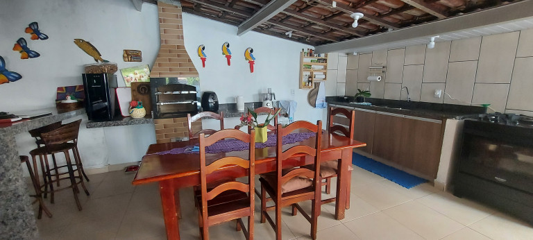 Imagem Casa com 4 Quartos à Venda,  em Setor Faiçalville - Goiânia