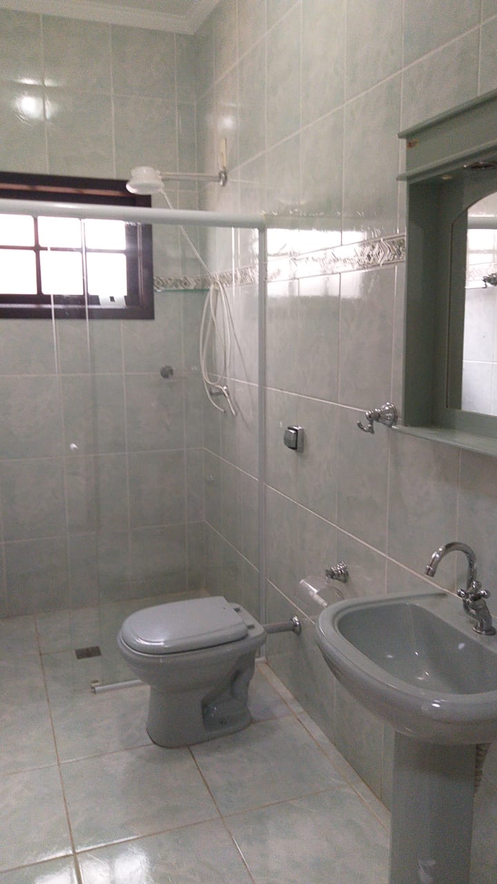 Imagem Casa com 2 Quartos para Alugar, 162 m²em Jardim Primavera - Bragança Paulista