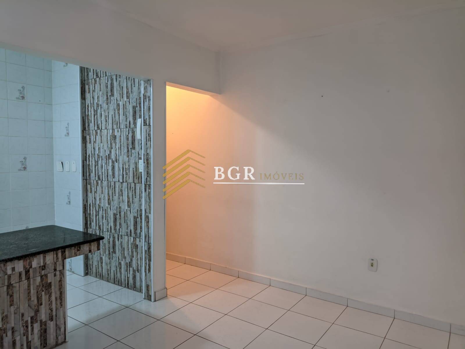 Imagem Apartamento com 2 Quartos para Alugar, 70 m²em Guilhermina - Praia Grande