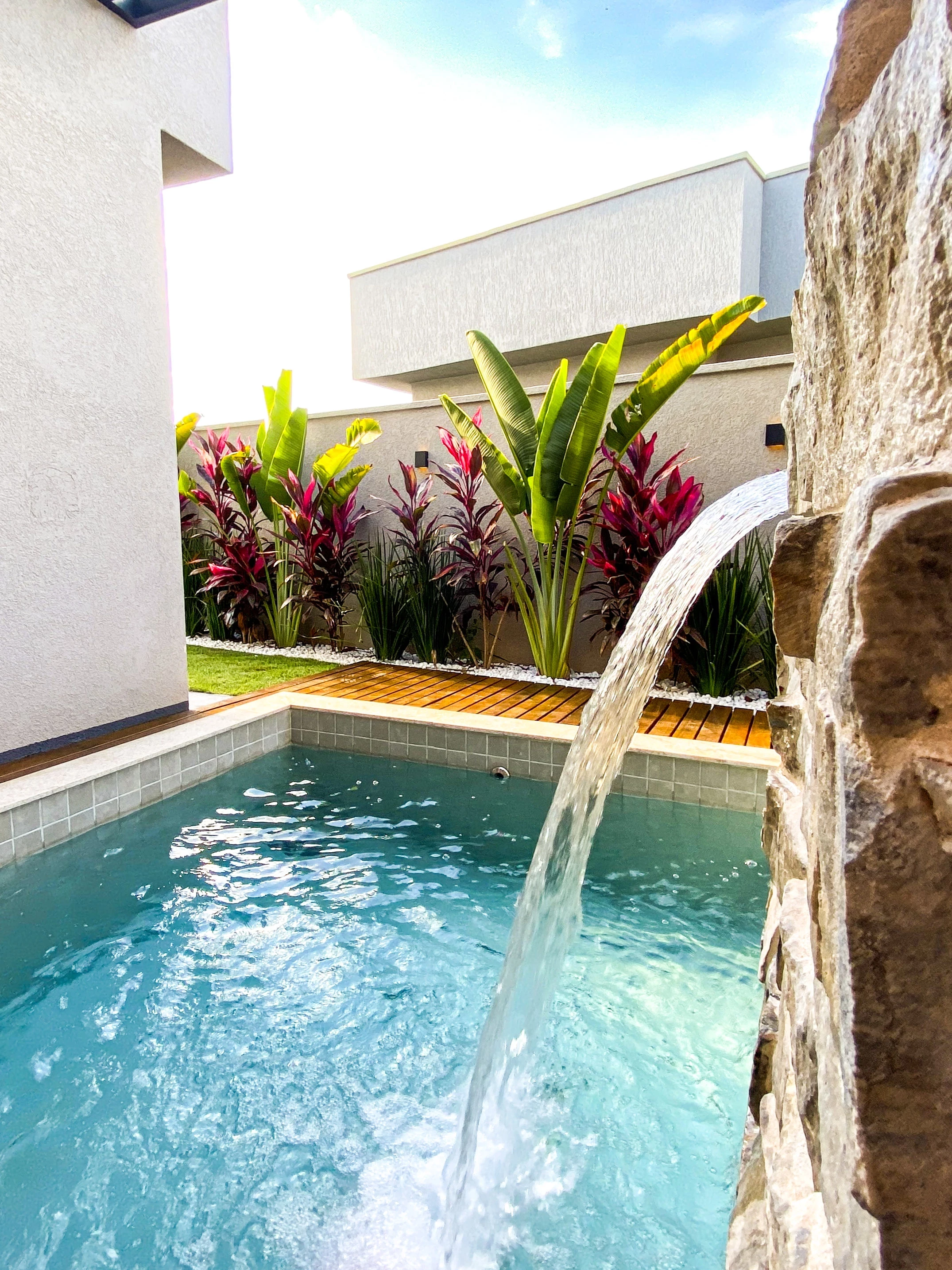 Imagem Casa de Condomínio com 4 Quartos à Venda, 185 m² em Terras Alpha Residencial 2 - Senador Canedo