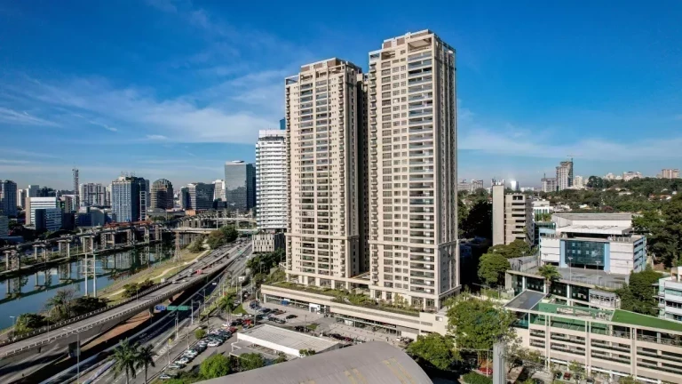 Imagem Apartamento com 4 Quartos à Venda, 233 m² em Real Parque - São Paulo