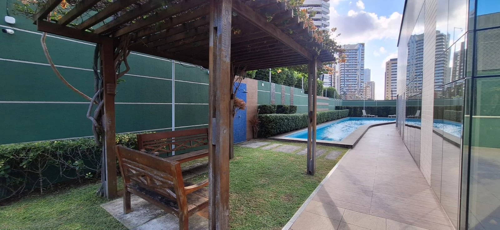 Imagem Apartamento com 2 Quartos à Venda, 62 m² em Meireles - Fortaleza