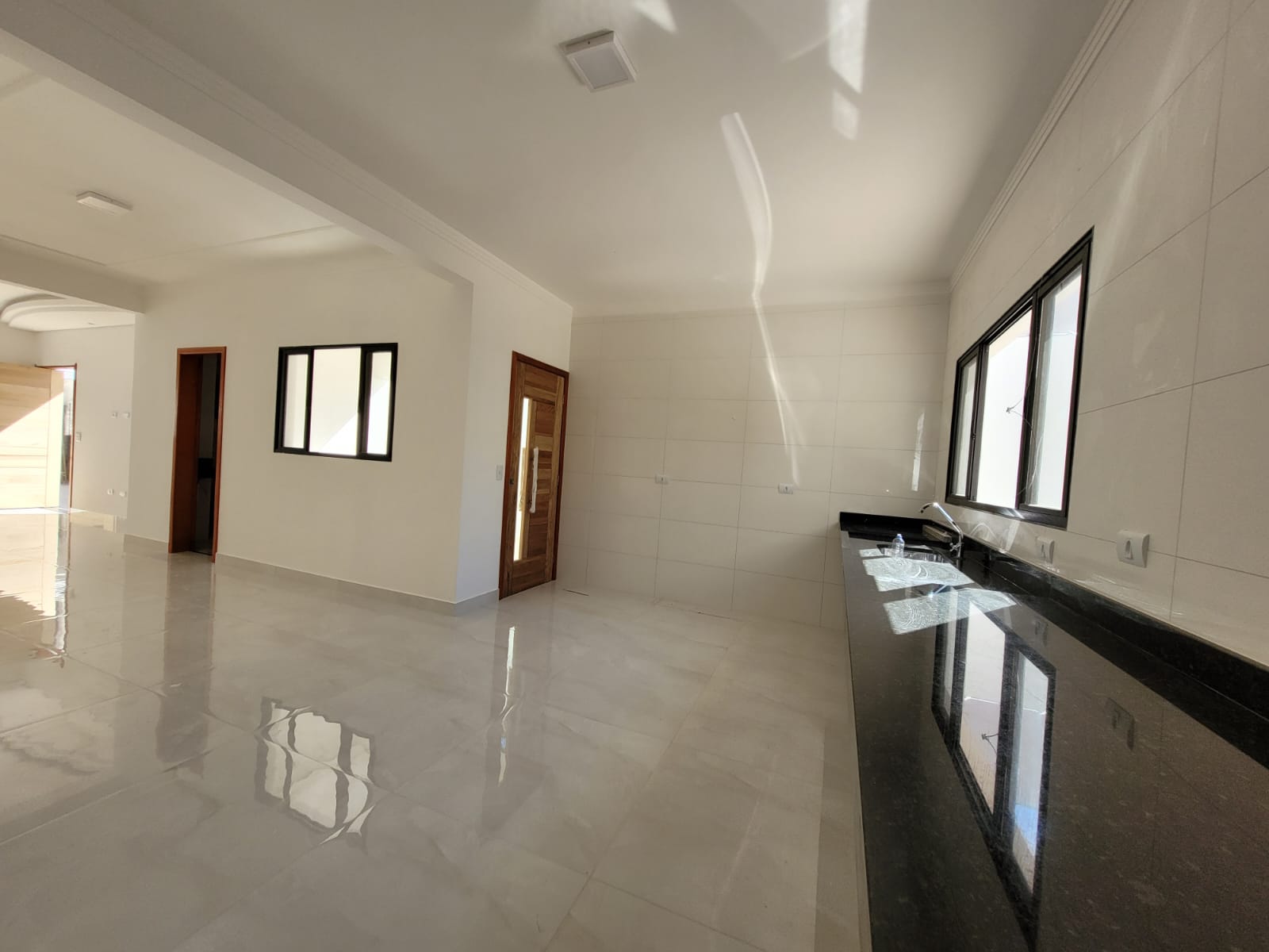 Imagem Sobrado com 3 Quartos à Venda, 145 m²em Residencial e Comercial Guarulhos - Guarulhos