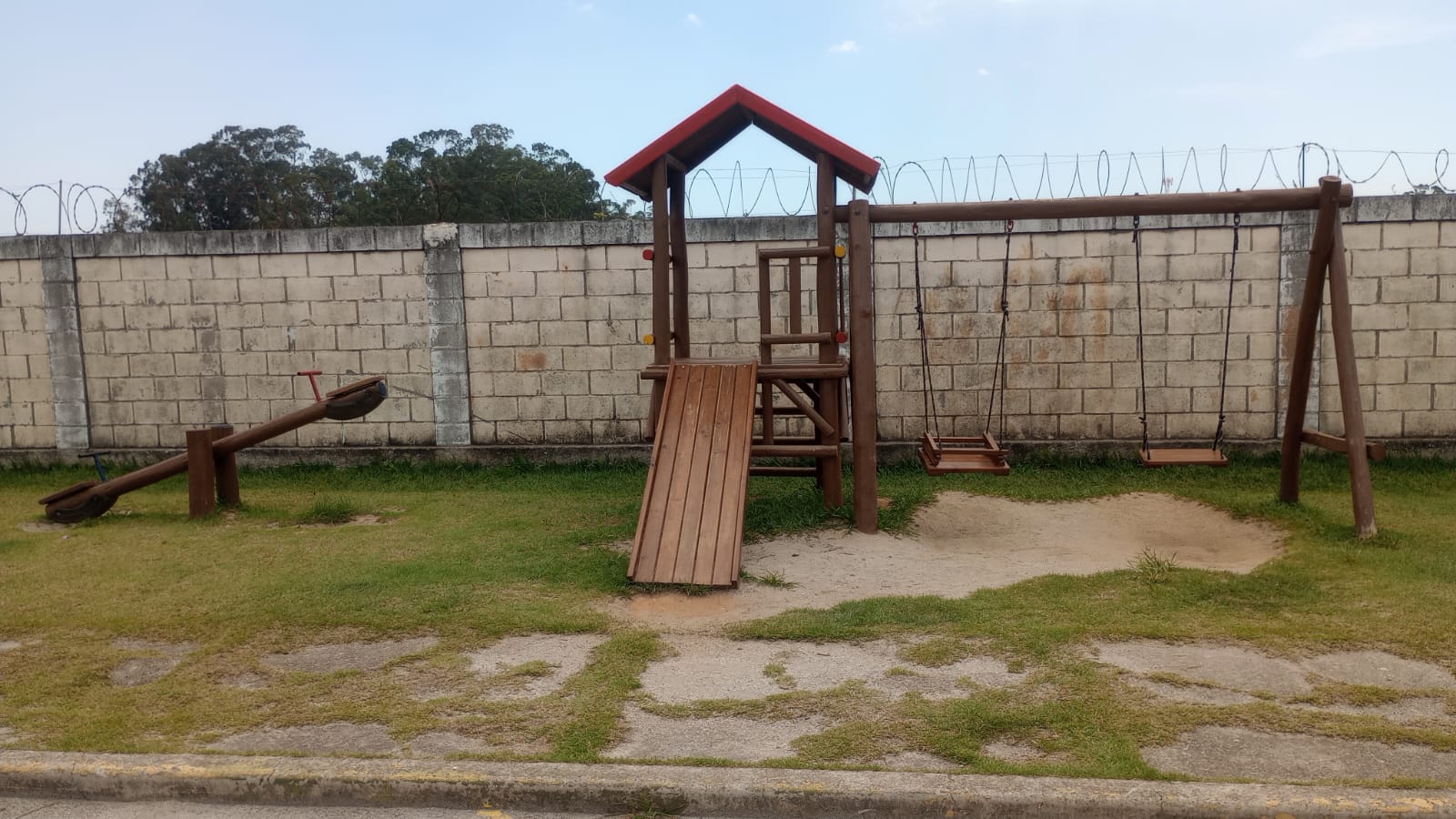 Imagem Apartamento com 2 Quartos à Venda, 55 m²em Santa Cruz - Rio de Janeiro