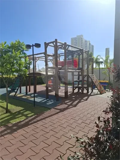 Imagem Apartamento com 2 Quartos à Venda, 84 m² em  - 