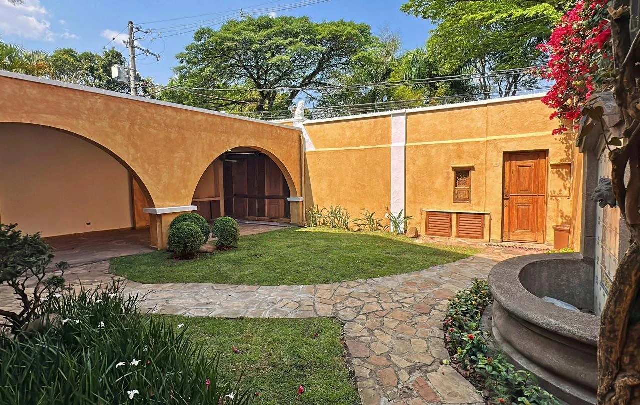 Imagem Casa com 3 Quartos à Venda ou Locação, 300 m² em Jardim Europa - São Paulo