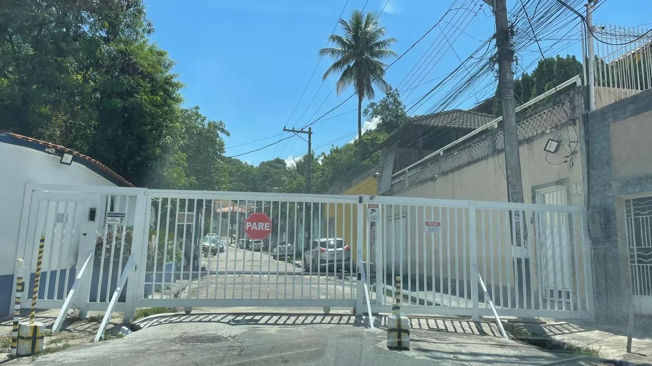 Imagem Casa com 2 Quartos à Venda, 80 m² em Vila Valqueire - Rio de Janeiro