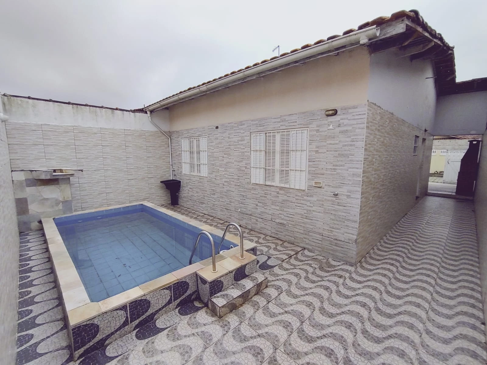 Casa com 2 Quartos à Venda, 7800 m² em Vila Atlântica - Mongaguá