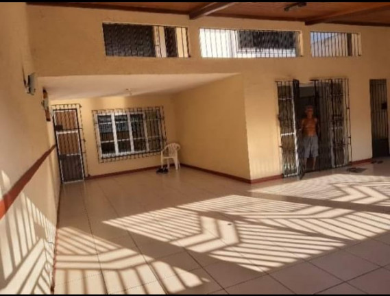 Casa com 4 Quartos à Venda, 405 m² em Telégrafo Sem Fio - Belém