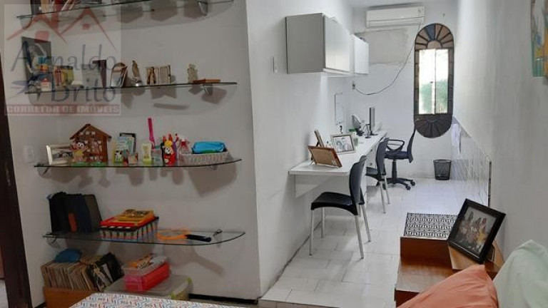 Casa com 4 Quartos à Venda, 188 m² em Jardim Das Oliveiras - Fortaleza