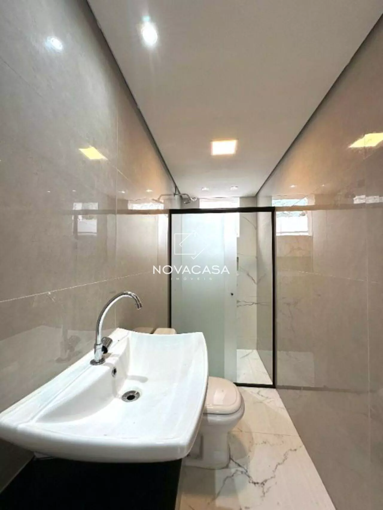 Foto do imóvel: Casa com 5 Quartos à Venda, 250 m² em Rio Branco - Belo Horizonte