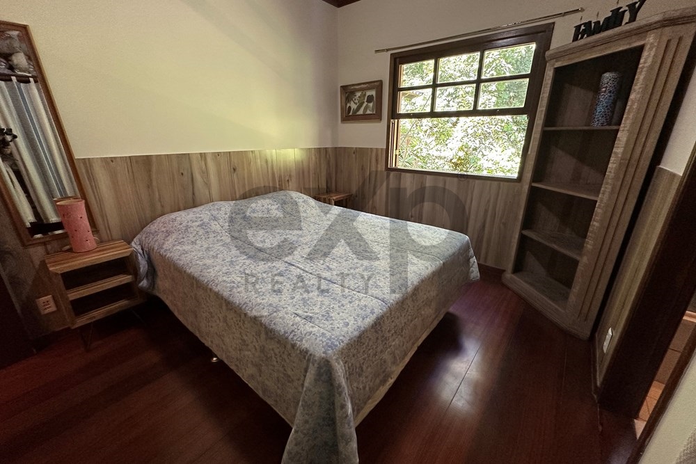 Imagem Casa de Condomínio com 5 Quartos à Venda, 502 m² em Corrêas - Petrópolis