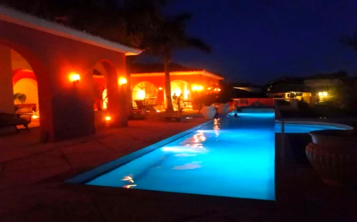 Imagem Casa com 6 Quartos à Venda, 650 m² em Ferradura - Armação dos Búzios