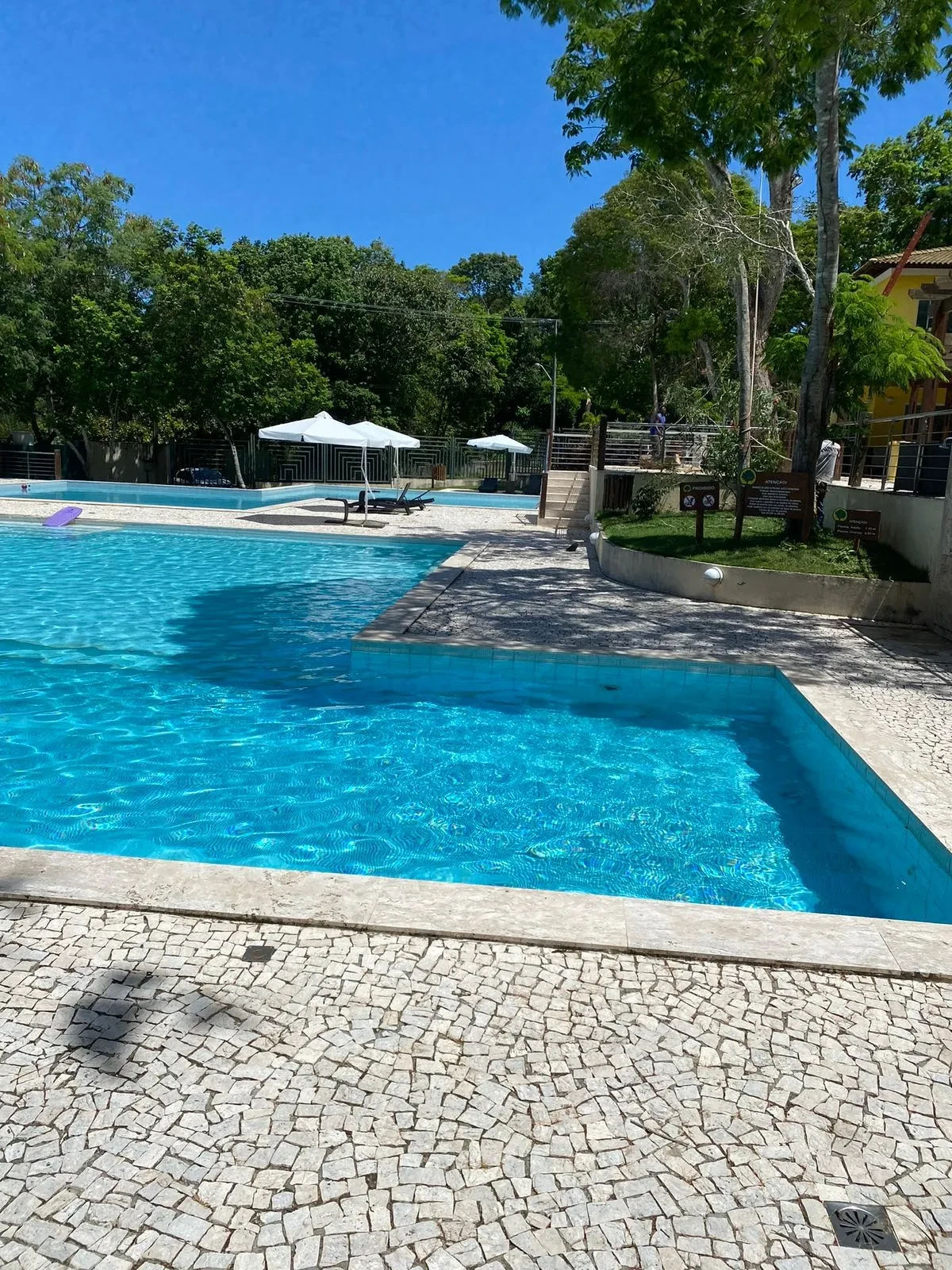 Imagem Casa em Condomínio à venda em Praia do Forte - Açu da Torre - Condomínio fechado com piscina e academia
